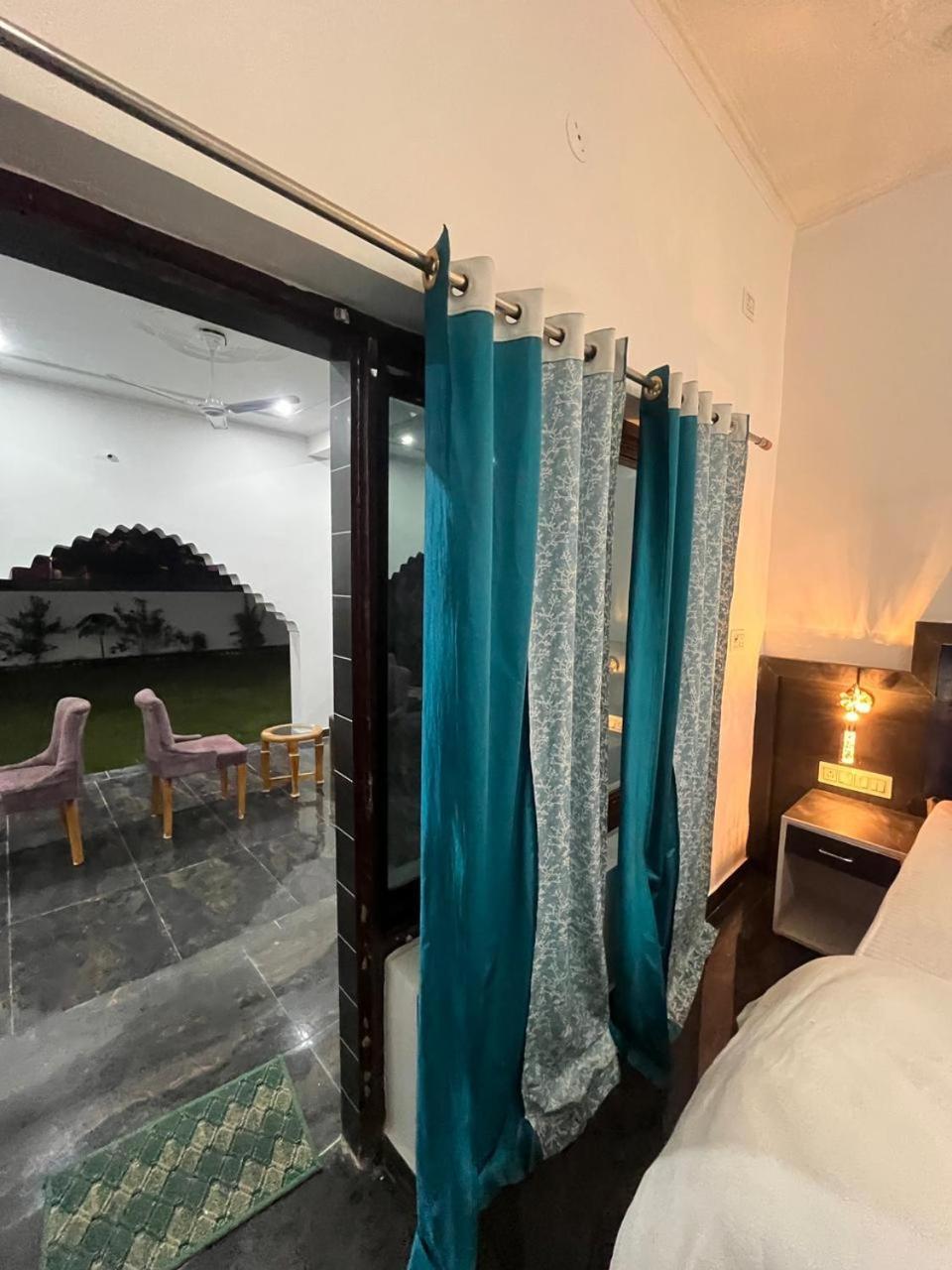La Calma Homestay Khajurāho Exterior foto